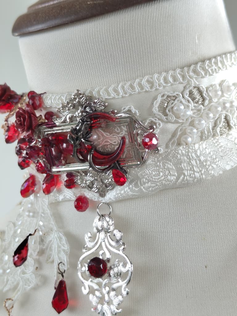 Sylus Third Myth Choker